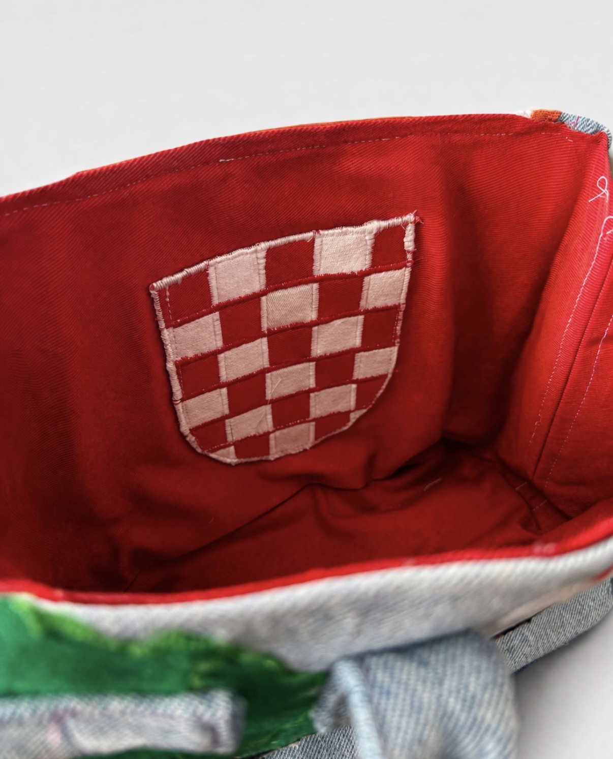 Volim Grad Koji Teče — detail 1